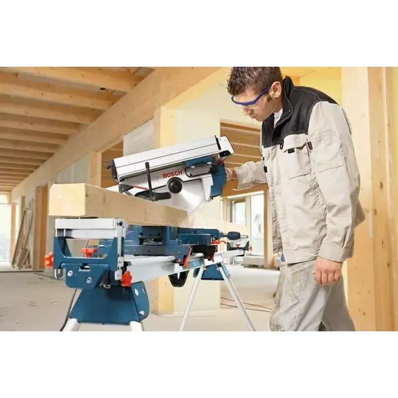 Bosch GTM 12 JL + GTA 2600 kampinis pjūklas 3800 aps./min. 1800 W