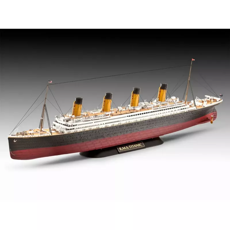 Laivo modelis REVELL RMS Titanic 1:700 / 1:1200 – plastikinis modelio rinkinys (MPN 05727)