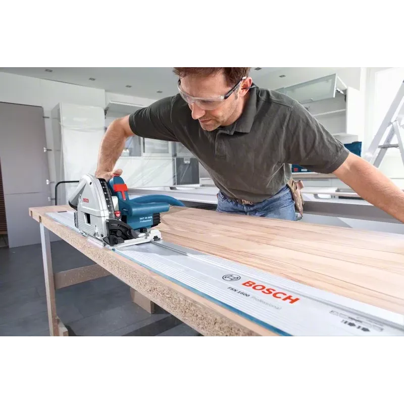 Bosch 0 601 675 001 nešiojamasis diskinis pjūklas 16,5 cm 6250 aps./min 1400 W
