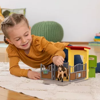 Arklių dėžė su Islandijos poniu – schleich FARM WORLD