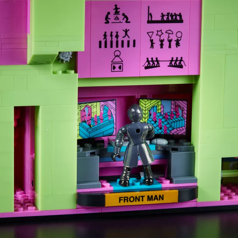 Mattel MEGA Squid Game laiptų statybinis rinkinys su veikėjo figūrėle (1707 dalių) kolekcininkams