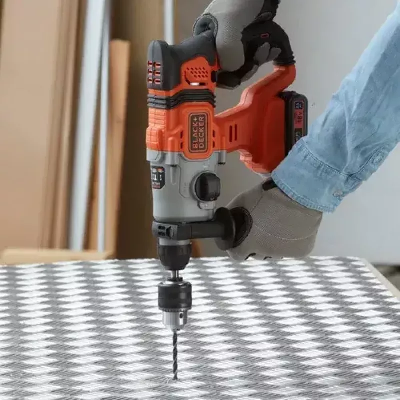 Gręžtuvas Black & Decker BCD900E2K-QW 1880 RPM SDS Plus, 2.5 Ah akumuliatorius