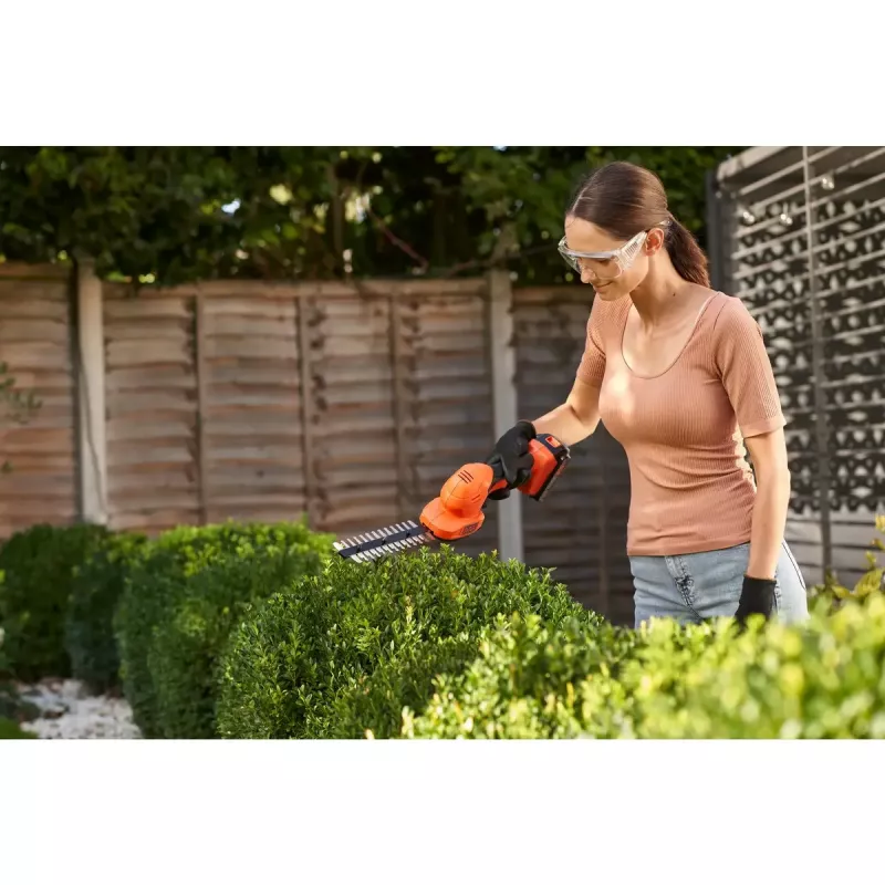 Krūmapjovė Black & Decker BCSS18D1-QW 18V belaidė