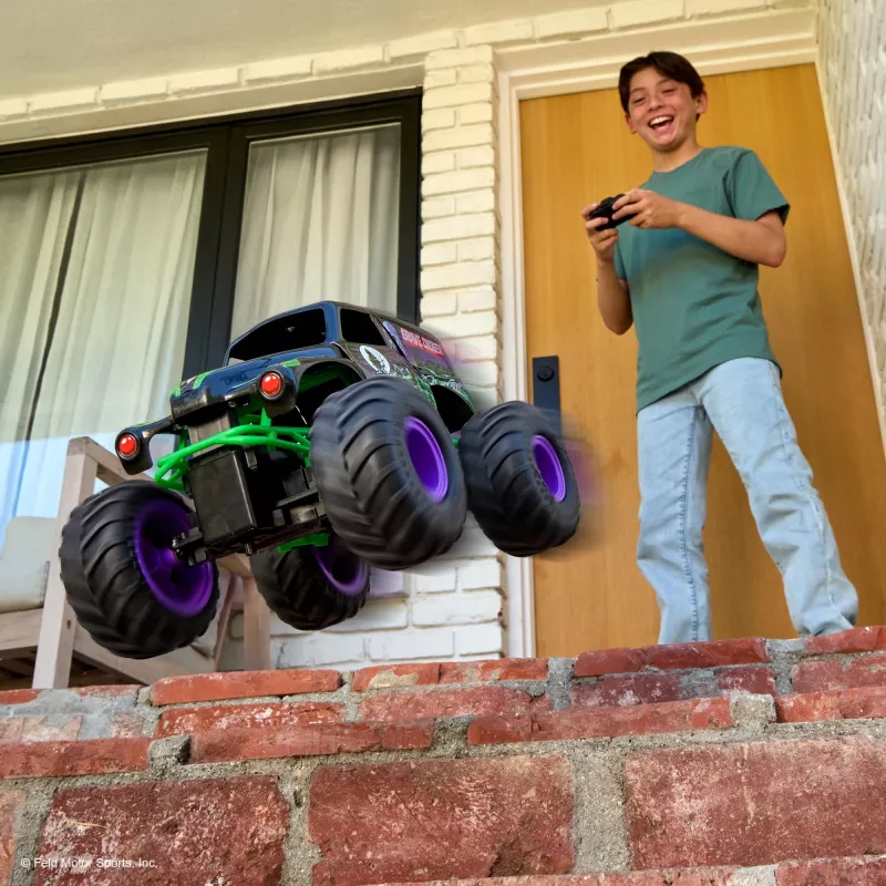 Monster Jam oficialus Smash & Bash Grave Digger nuotoliniu valdymu 1:15 skalės remontuojamas monstrų sunkvežimis, žaislas berniukams ir mergaitėms nuo 4 metų