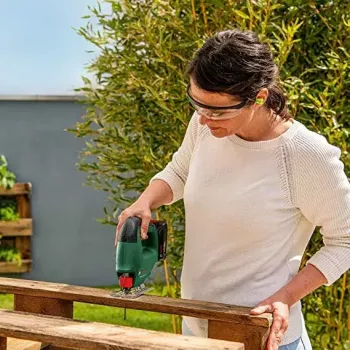 Bosch EasySaw 18V-70 belaidis pjūklas 2600 spm 1.3 kg