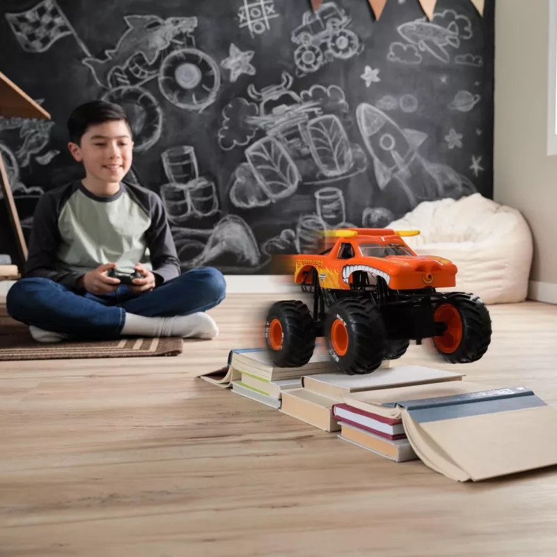 Monster Jam El Toro Loco RC Monster Truck su dūmų efektu, 1:15 skalė, žaislas vaikams nuo 3 metų