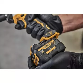 DeWALT DCB126G-XJ akumuliatoriaus įkroviklis 1 vnt.