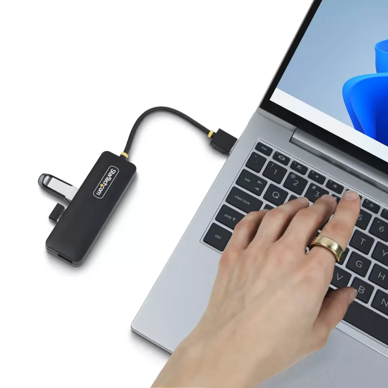 StarTech.com 4 prievadų USB-A šakotuvas, 5 Gbps, maitinamas iš magistralės, kompaktiškas kelioninis USB 3.0 skirstytuvas, apsauga nuo perkrovos (OCP)