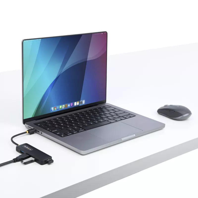 StarTech.com 4 prievadų USB-C šakotuvas, 5Gbps, USB-C į 4x USB-A, maitinamas iš magistralės, mažas kelioninis mini šakotuvas, kelių prievadų USB 3.0 skirstytuvas, nešiojamas šakotuvas, apsauga nuo perkrovos