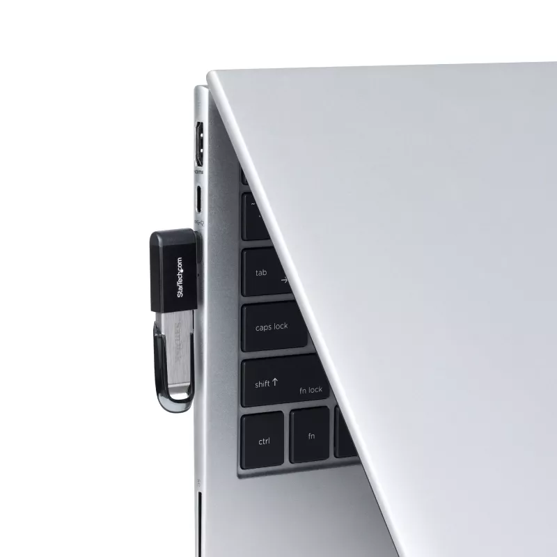 StarTech.com USB-C į USB-A adapteris stačiu kampu, USB 5Gbps, kompaktiškas USB-C kištukas į USB-A lizdą, metalinis korpusas, M/F