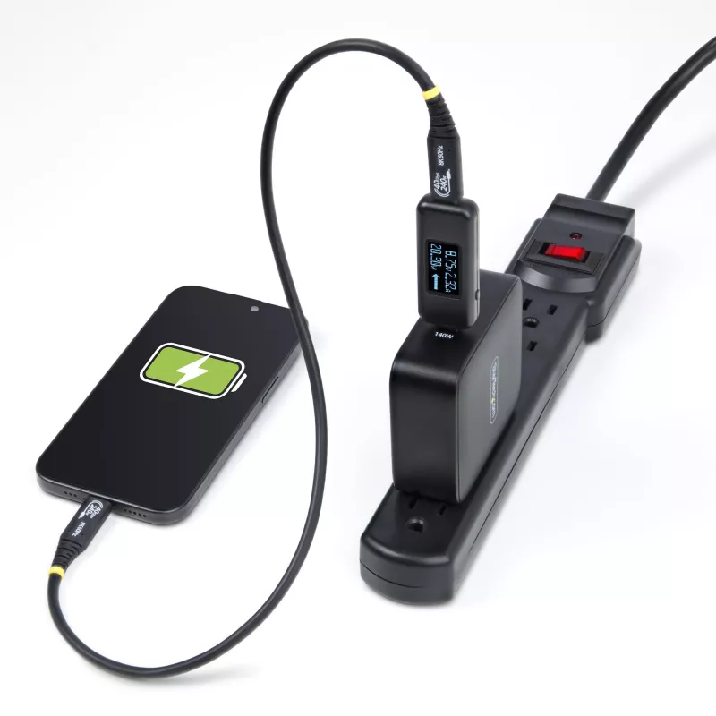 StarTech.com USB-C galios testeris, skaitmeninis multimetras, dvipusis įtampos ir srovės matuoklis, iki 240W PD EPR, nešiojamas USB-C kabelio ir prievado galios matuoklis