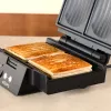 Krups FDK Iconic FDK462 sumuštinių keptuvė 850 W juoda