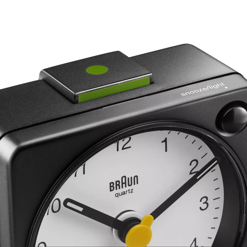 Braun BC02XBW kvarcinis žadintuvas juodas, baltas