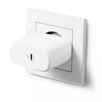 AC įkroviklis ALOGIC 1X65 Universal White