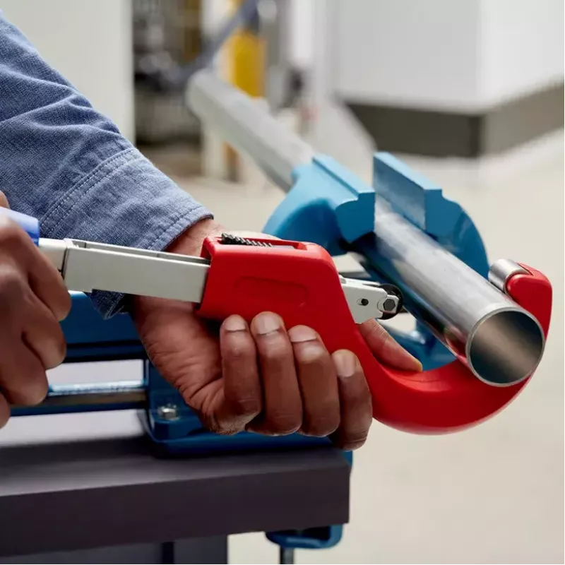 Vamzdžių pjovimo įrankis Knipex 90 31 03 BK, tinka variui, žalvariui, plienui