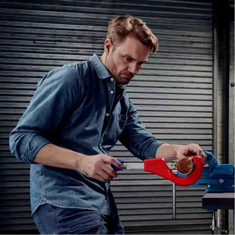 Vamzdžių pjovimo įrankis Knipex 90 31 03 BK, tinka variui, žalvariui, plienui