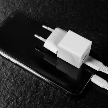 Vidinis krautuvas Lindy 73410 Mobiliojo įrenginio krautuvas išmaniesiems telefonams Baltas