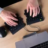Ergonominė klaviatūra R-Go Tools Split Break su pertraukų programine įranga, išskirta klaviatūra, QWERTY (US), Bluetooth, juoda