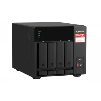 QNAP TS-473A NAS bokštinis AMD Ryzen Embedded V1500B 8 GB DDR4 0 TB QNAP Turbo System juodas