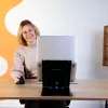 R-Go Tools planšetės ir nešiojamojo kompiuterio stovas R-Go Riser Duo, tinka 10–22 colių ekranui, juodas
