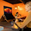 R-Go Tools Dėklas nešiojamam kompiuteriui R-Go Viva, natūrali oda, su integruotu stovu, petnešėle, 15,6 colio, rudas