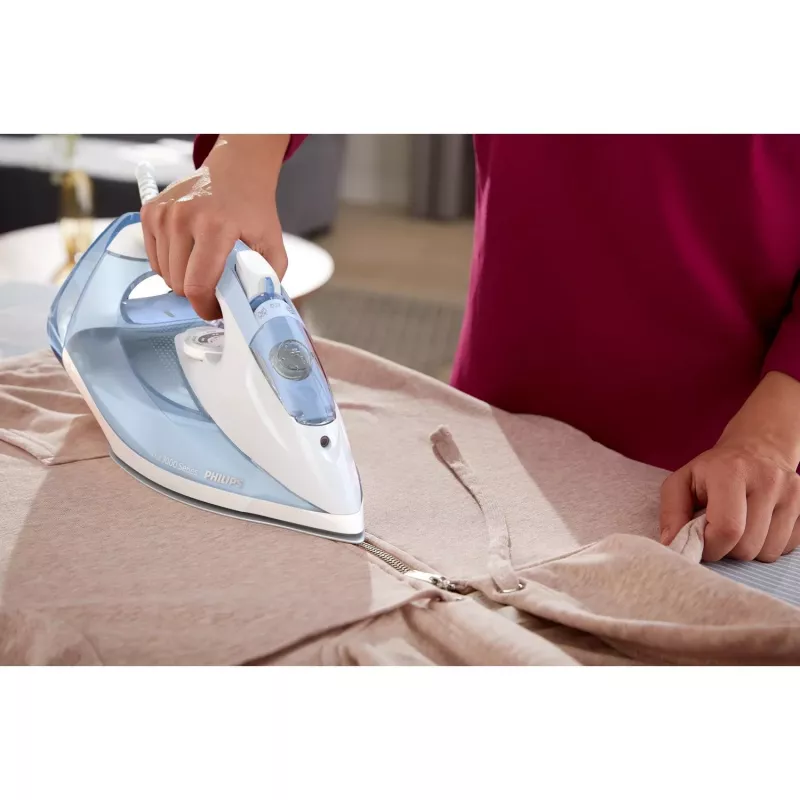 Lygintuvas Philips 7000 serijos DST7011/20 — 2600 W, 0,3 L bakelis, SteamGlide Plus padas, vertikalus garas