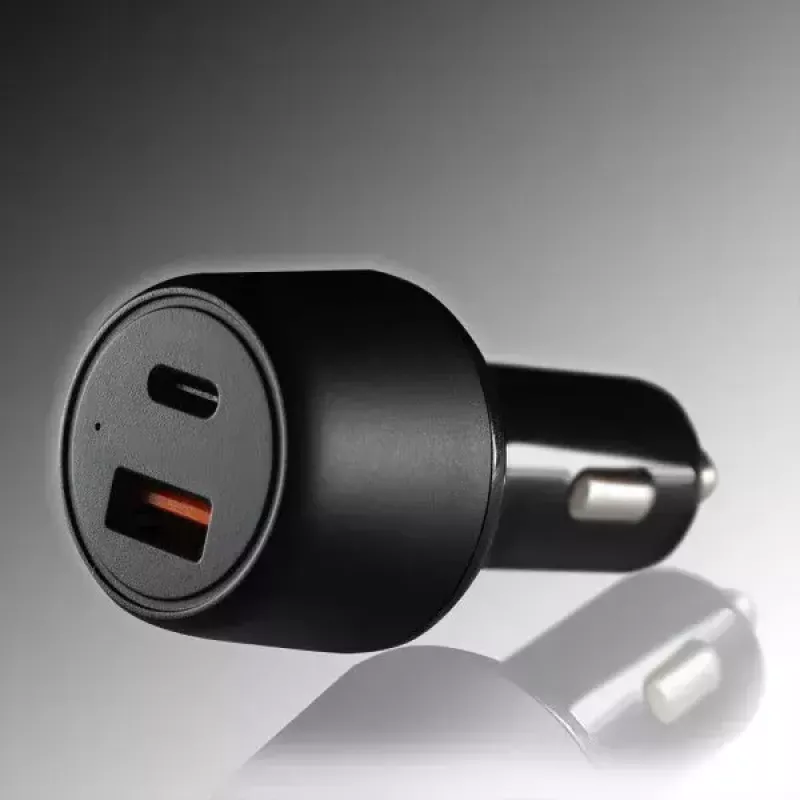Automobilinis įkroviklis 4smarts VoltRoad Ultimate 65W+18W USB-C PD + USB-A QC nešiojamam kompiuteriui, išmaniajam telefonui, planšetei
