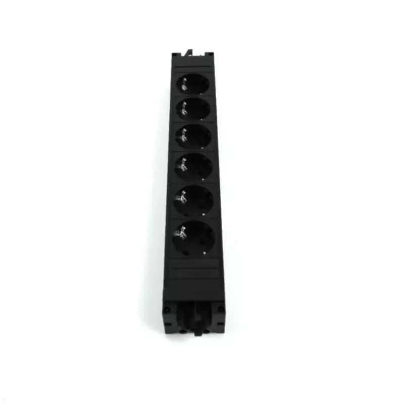 Bachmann STEP BASE 6x maitinimo juosta GST18 6 lizdai 250V 16A
