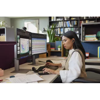 HP Poly Poly Voyager Free 60+ UC juodas įkrovimo dėklas su liečiamuoju ekranu, skirtas BT700 USB-A adapteriui