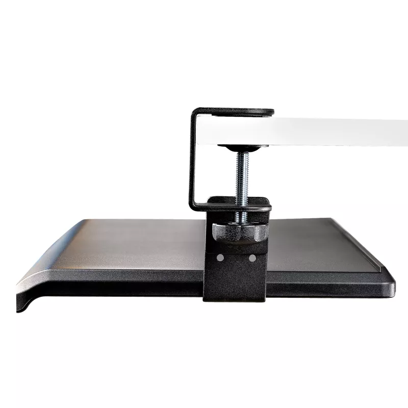 StarTech.com po stalu montuojama klaviatūros lentyna, užspaudžiama ergonomiška klaviatūros laikiklis, iki 12 kg, slankiojanti klaviatūros ir pelės dėžė su C-spaustuvais, reguliuojamo aukščio (3,9/4,7/5,5 col.)