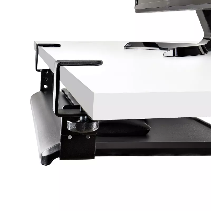 StarTech.com po stalu montuojama klaviatūros lentyna, užspaudžiama ergonomiška klaviatūros laikiklis, iki 12 kg, slankiojanti klaviatūros ir pelės dėžė su C-spaustuvais, reguliuojamo aukščio (3,9/4,7/5,5 col.)