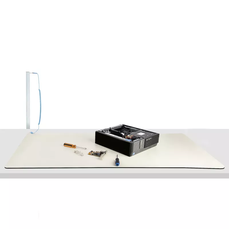 StarTech.com antistatinis kilimėlis, ESD kilimėlis elektronikos remontui, antistatinis stalo/darbo stalo kilimėlis su nuimamu įžeminimo laidu, ANSI/ESD S 4.1, lankstus termoplastinis darbo padėklas/kilimėlis, 60x120 cm
