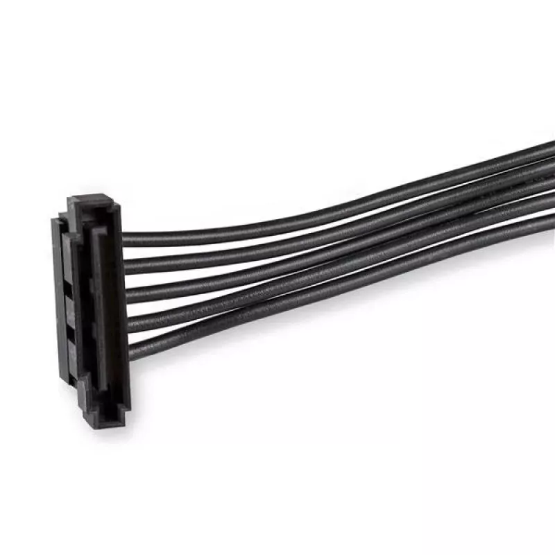 StarTech.com 4x SATA maitinimo šakotuvas, SATA 15 kontaktų, 4 x SATA, 0.4 m, Kištukas, Lizdas, Juoda