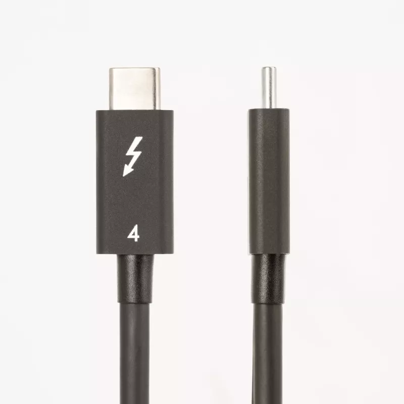 StarTech.com 1,6 pėdų Thunderbolt 4 laidas – 40 Gbps – 100 W PD – 4K/8K vaizdas – Intel sertifikuotas Thunderbolt laidas – suderinamas su USB 4 / Thunderbolt 3 / USB 3.2 / USB Type-C / DisplayPort