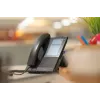 HP Poly CCX 500 versijinis daugialypės terpės telefonas su atviru SIP ir PoE palaikymu