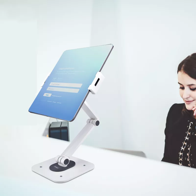 StarTech.com reguliuojamas planšetinio kompiuterio stovas – tvirtinamas prie stalo ar sienos – talpa 1 kg – ergonomiškas universalus planšetės laikiklis su pasukimu ir sukimu