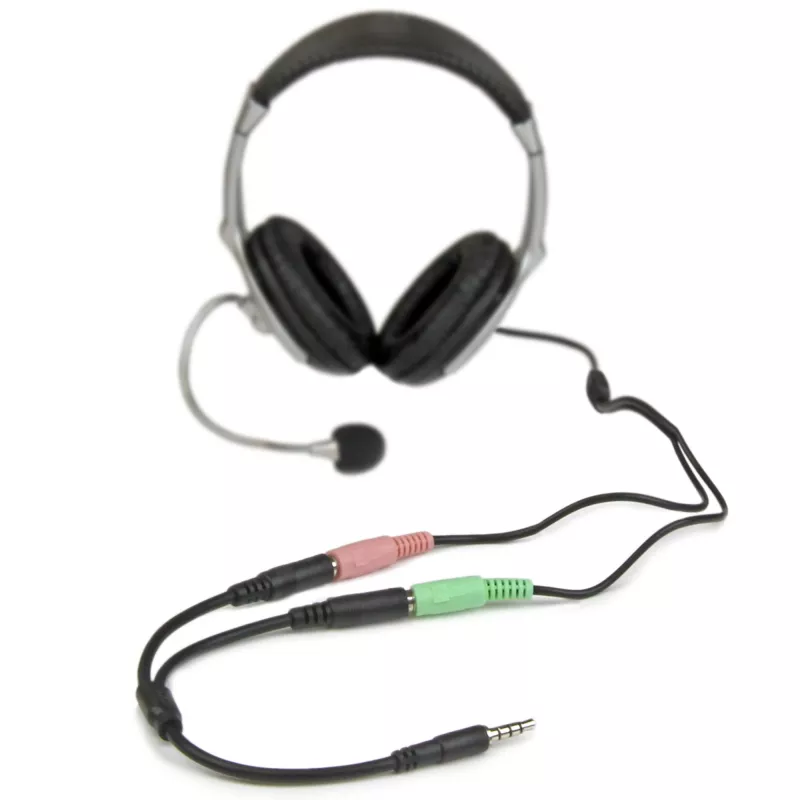 StarTech.com ausinių adapteris su atskirais ausinių ir mikrofono lizdais - 3,5 mm 4 kontaktų į 2x 3 kontaktų 3,5 mm M/F