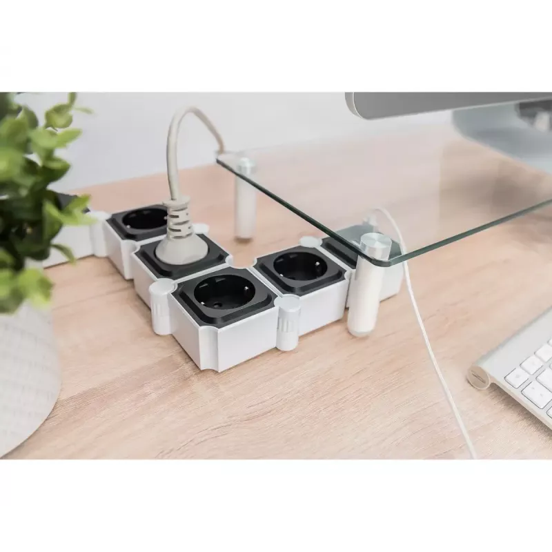 Digitus Flexible 4-ių lizdų ilgintuvas su 2 USB prievadais ir jungikliu