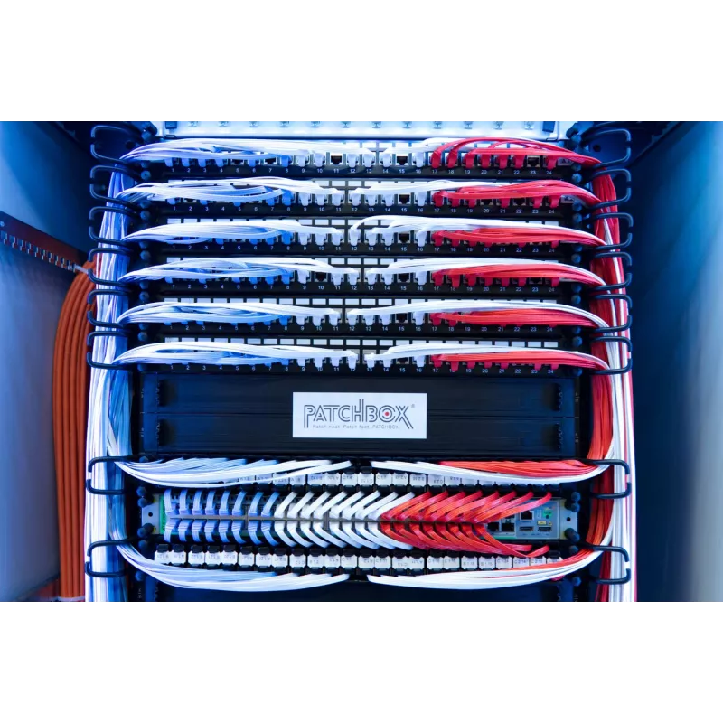 PATCHBOX PBCX8K kabelių organizatorius, stovo laikiklis, juodas, 4 vnt.
