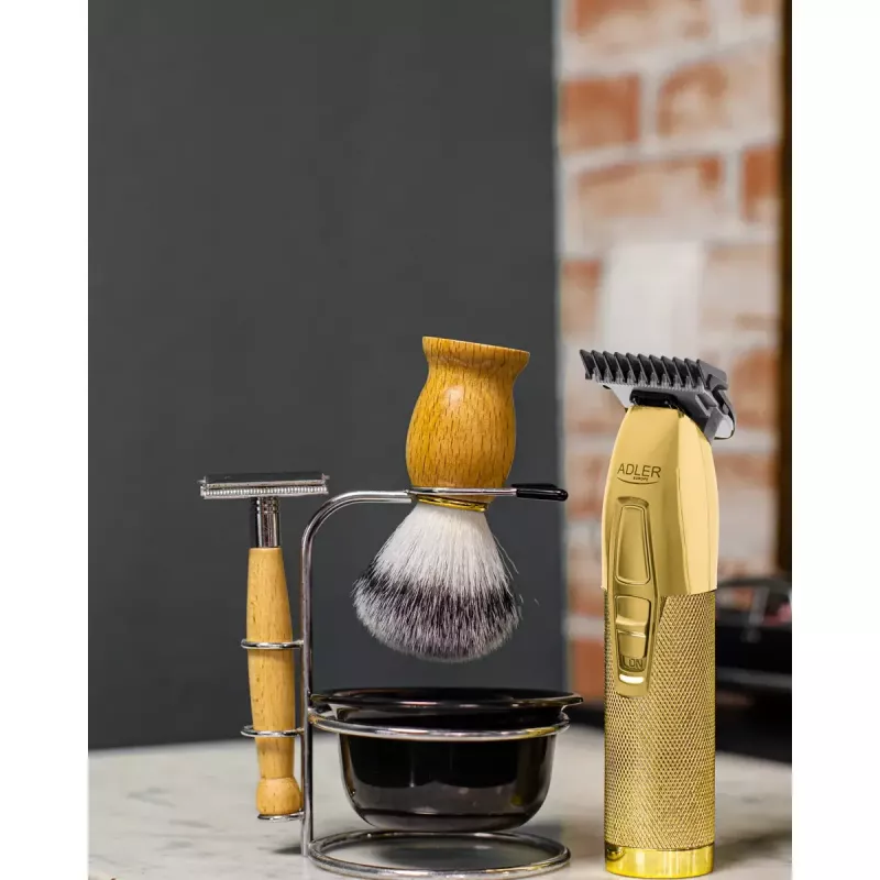 Barzdos kirpimo mašinėlė Adler AD 2836G baterija 0.9 6 mm auksinė