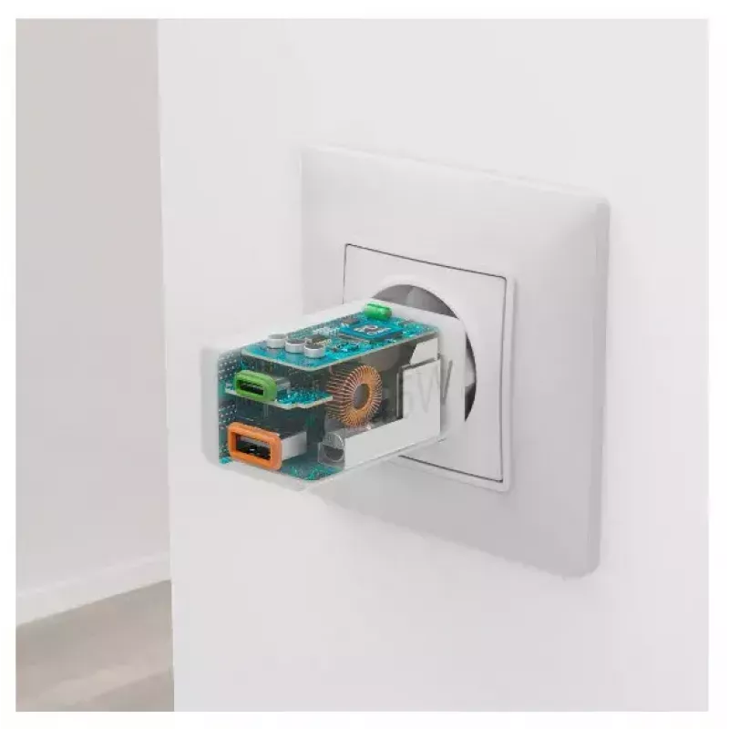Hama 00201993 45 W greitasis sieninis įkroviklis su USB-C ir USB-A, balta