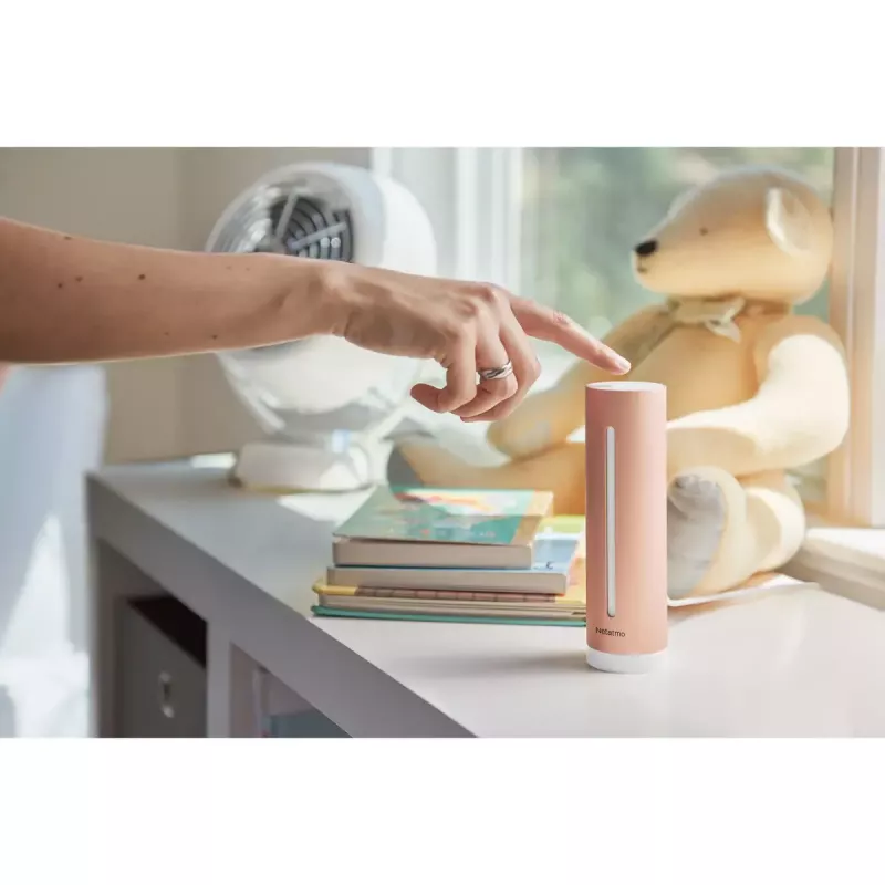 Patalpų oro kokybės monitorius Netatmo Smart Indoor Air Quality Monitor — CO2 0–5000 ppm, temperatūra 0–50°C, triukšmas, Wi‑Fi/Bluetooth, maitinimas iš tinklo, aliuminis, rožinis auksas