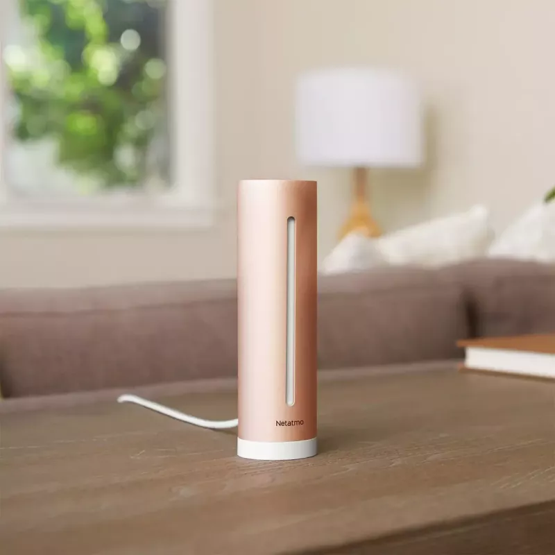 Patalpų oro kokybės monitorius Netatmo Smart Indoor Air Quality Monitor — CO2 0–5000 ppm, temperatūra 0–50°C, triukšmas, Wi‑Fi/Bluetooth, maitinimas iš tinklo, aliuminis, rožinis auksas