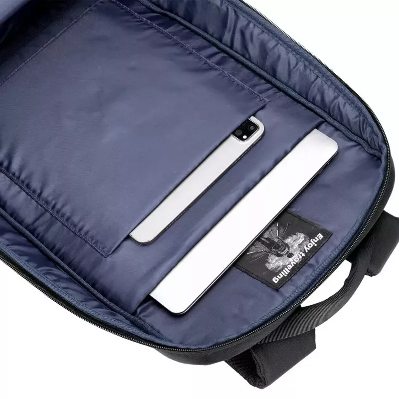 Dėklas nešiojamam kompiuteriui MODECOM Active 15 PLE‑MC‑ACTIVE‑15, 15,6 col., eko oda, juodas, užtrauktukas, USB prievadas