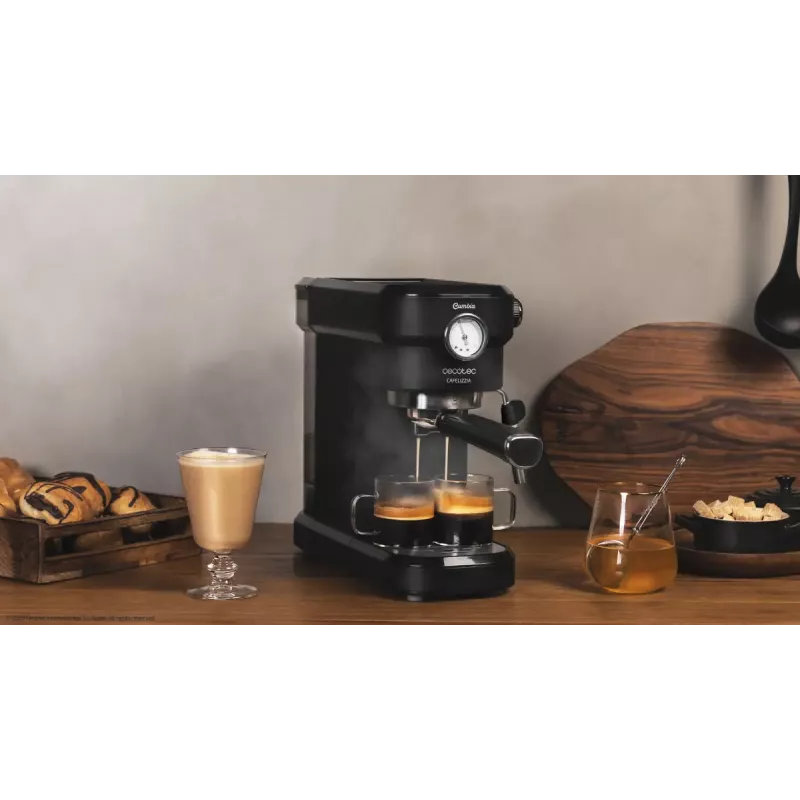 Cecotec Cafelizzia 790 Black Pro espreso aparatas, 1,2 l, 20 bar, juodas