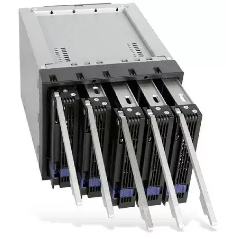 Icy Dock MB155SP-B juodas – 5 vnt. 3,5 inch SATA III diskų lentyna 3 x 5,25 inch lizduose su karšto keitimo krepšeliais