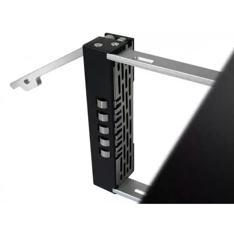 Icy Dock MB155SP-B juodas – 5 vnt. 3,5 inch SATA III diskų lentyna 3 x 5,25 inch lizduose su karšto keitimo krepšeliais
