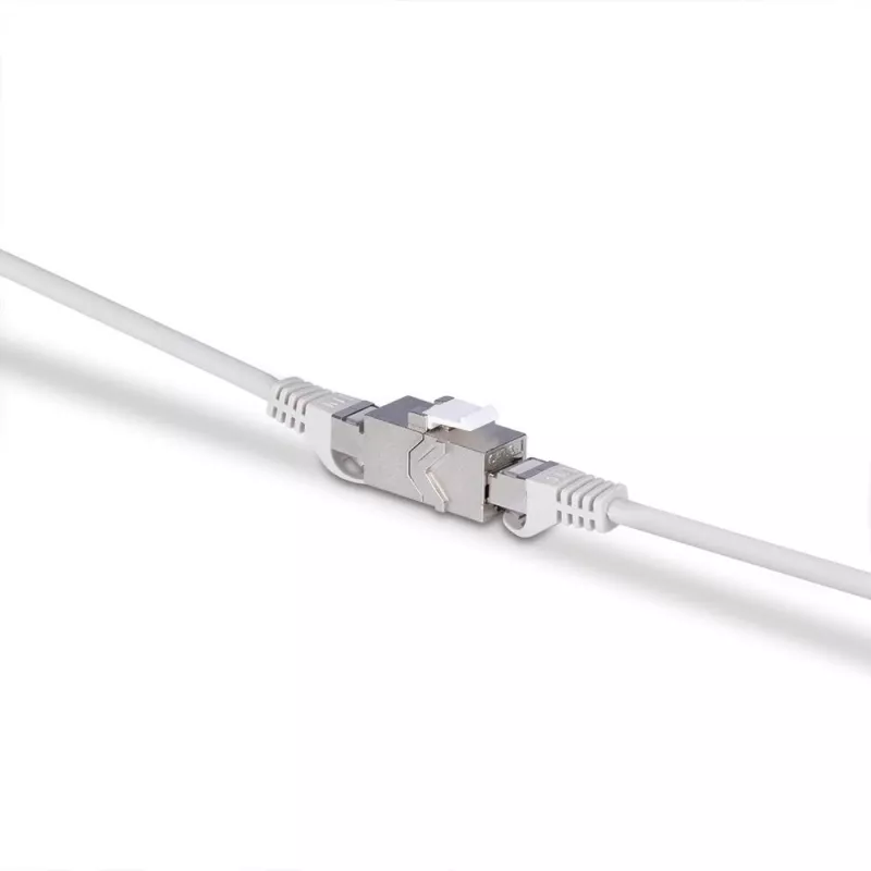Lindy CAT 6A moteriškas keystone jungtuvas RJ-45 plokščias metalinis 1 vnt.