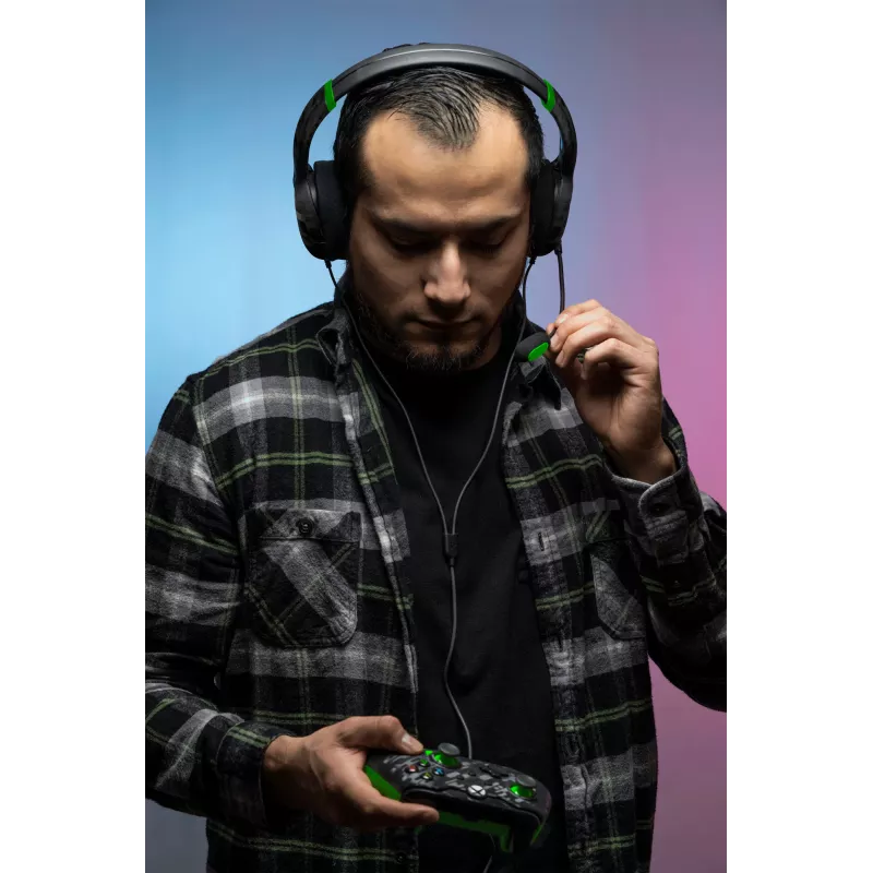 PDP Wired Controller: Neon Carbon, Skirta Xbox ir Windows 10/11