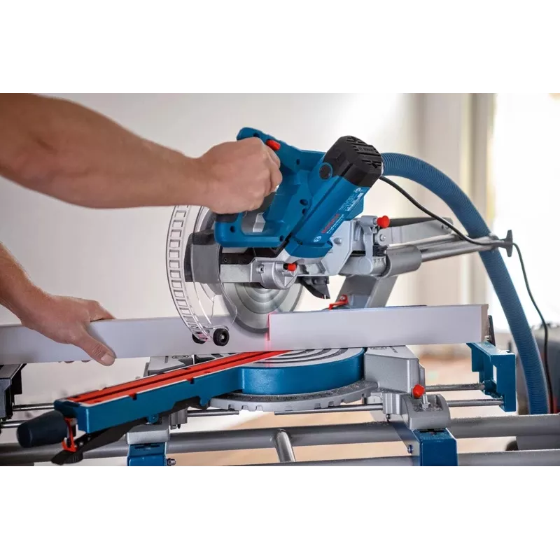 Pjūklas kampinis Bosch GCM 305-216 D PROFESSIONAL 4200 RPM 1200 W